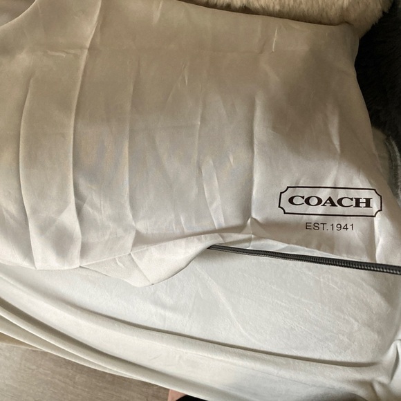 Coach Black Leather with patent leather and silver hardware with dust bag - Picture 12 of 12